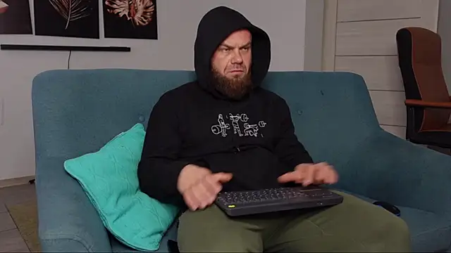 Tommy Burnz online show from March 19, 2025, 4:57 am