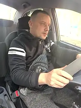 DanielOhCool online show from March 2, 2026, 7:48 am