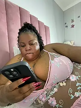 Snapshot of MissLola27 chatting on March 21, 2025, 3:46 pm MissLola27 online show from March 21, 2025, 3:46 pm