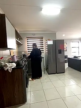 Snapshot of MissLola27 chatting on February 15, 2026, 7:51 am MissLola27 online show from February 15, 2026, 7:51 am