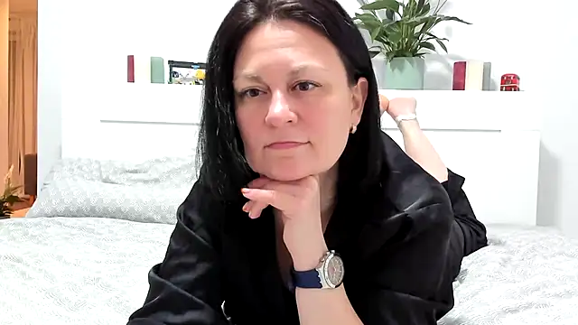 Snapshot of BritttanyBrix chatting on April 21, 2026, 8:15 pm BritttanyBrix online show from April 21, 2026, 8:15 pm