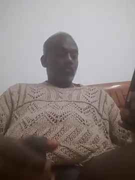 strongguyindia online show from November 30, 2025, 7:36 pm