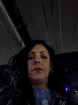 mijal queen online show from October 19, 2025, 1:41 am