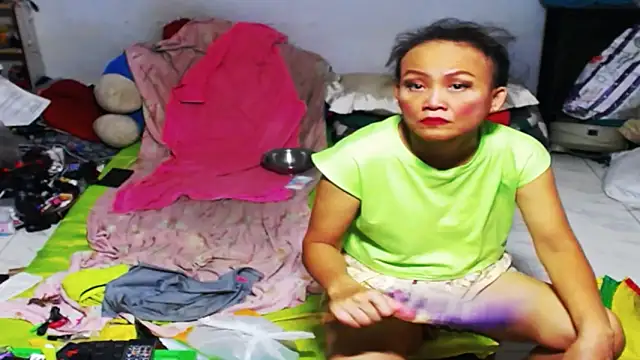 Snapshot of 1CuteAndSexy69 chatting on March 17, 2025, 2:01 pm 1CuteAndSexy69 online show from March 17, 2025, 2:01 pm