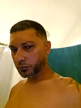 Snapshot of tropikboy chatting on October 9, 2025, 2:23 am tropikboy online show from October 9, 2025, 2:23 am
