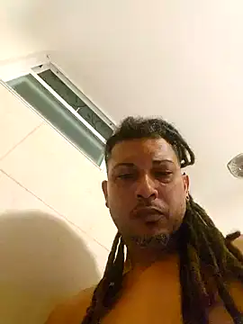 Snapshot of tropikboy chatting on February 3, 2025, 12:47 am tropikboy online show from February 3, 2025, 12:47 am
