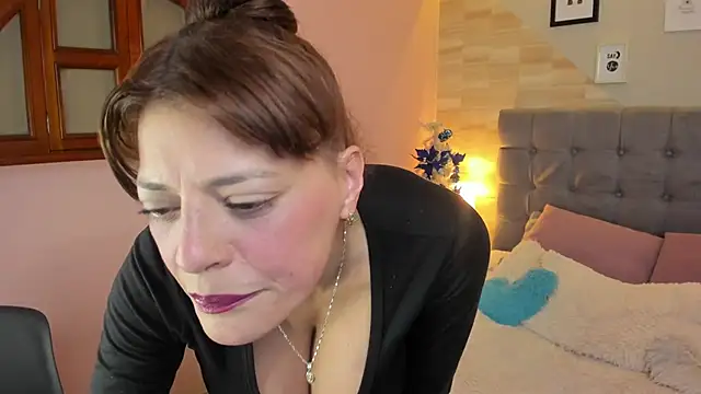  Abril W online show from November 30, 2025, 3:46 pm