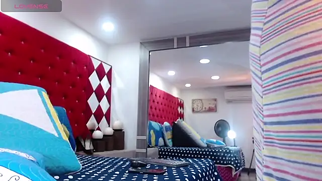 Snapshot of TamyJhonson chatting on November 20, 2025, 1:12 pm TamyJhonson online show from November 20, 2025, 1:12 pm