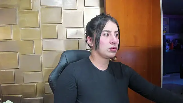 Snapshot of Nara_belen chatting on May 14, 2026, 3:25 am Nara belen online show from May 14, 2026, 3:25 am