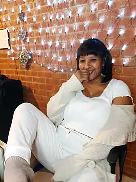 Lilybanx online show from February 12, 2025, 7:35 pm