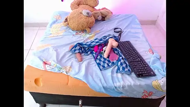 keyklin1 online show from January 9, 2026, 12:45 pm