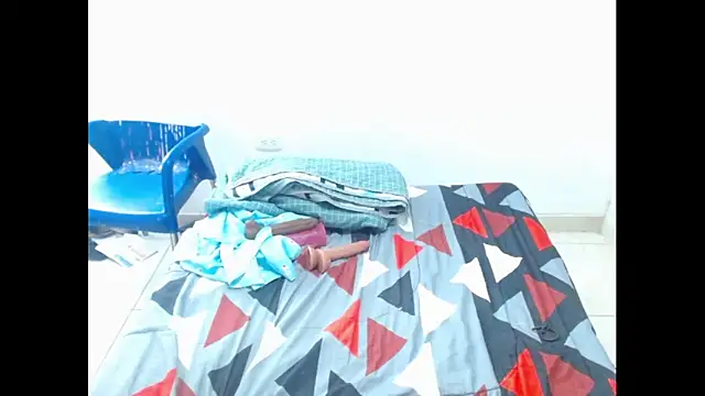 keyklin1 online show from November 25, 2025, 12:49 pm