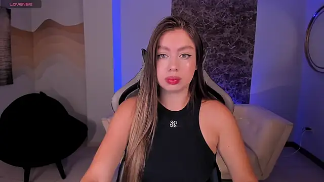 Snapshot of EllaClark chatting on February 28, 2025, 11:25 am EllaClark online show from February 28, 2025, 11:25 am