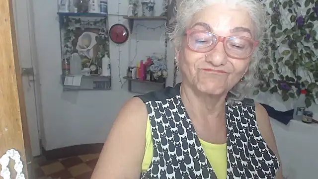 FunnyGrandma online show from May 24, 2026, 1:27 am