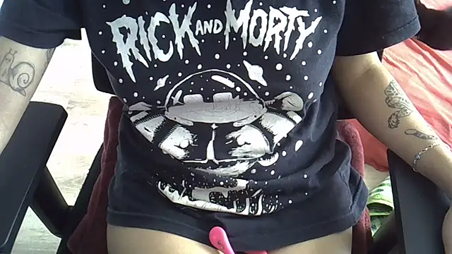 blackmodel online show from October 6, 2025, 3:57 pm