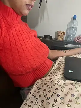 blackmodel online show from December 27, 2024, 3:26 pm