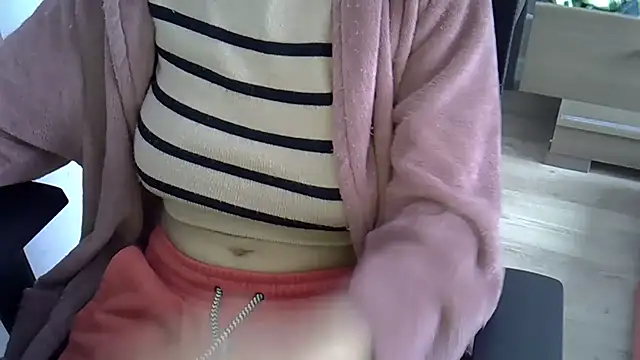 blackmodel online show from December 9, 2024, 1:55 pm