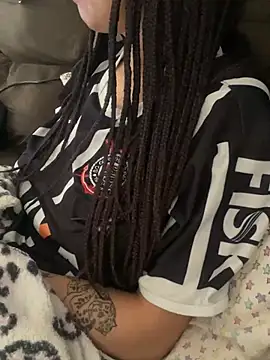 blackmodel online show from December 31, 2024, 3:31 pm