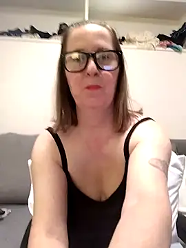 Snapshot of SweetandNaughty1 chatting on August 10, 2026, 4:30 am SweetandNaughty1 online show from August 10, 2026, 4:30 am