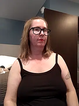 Snapshot of SweetandNaughty1 chatting on September 9, 2025, 3:27 am SweetandNaughty1 online show from September 9, 2025, 3:27 am