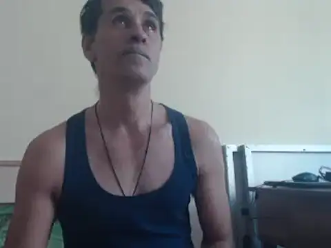 yvesstorm1 online show from February 9, 2025, 1:35 pm