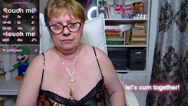 Snapshot of Mella4you chatting on February 16, 2025, 2:54 pm Mella4you online show from February 16, 2025, 2:54 pm