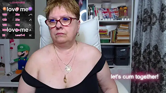Snapshot of Mella4you chatting on January 22, 2025, 7:57 am Mella4you online show from January 22, 2025, 7:57 am