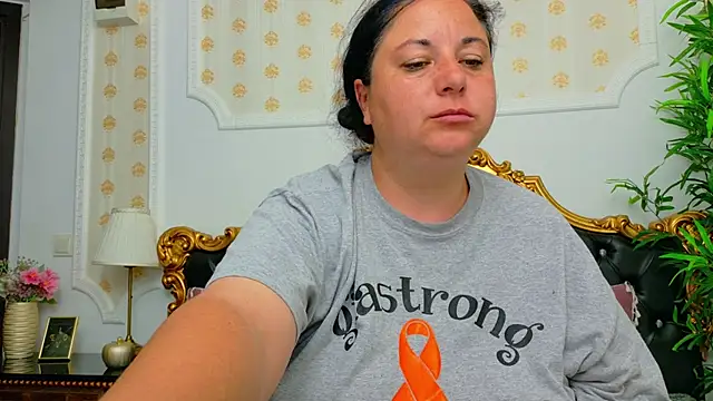 Snapshot of AleshaArabian chatting on May 9, 2026, 3:32 am AleshaArabian online show from May 9, 2026, 3:32 am