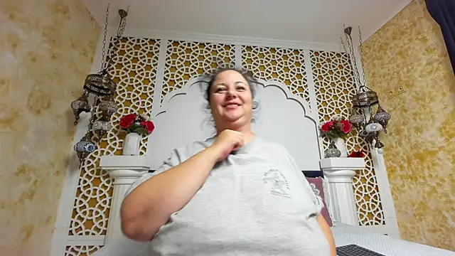 Snapshot of AleshaArabian chatting on November 28, 2025, 5:07 am AleshaArabian online show from November 28, 2025, 5:07 am