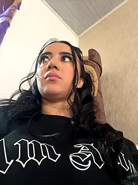 Snapshot of EmmyEvans1 chatting on October 20, 2025, 7:47 pm EmmyEvans1 online show from October 20, 2025, 7:47 pm