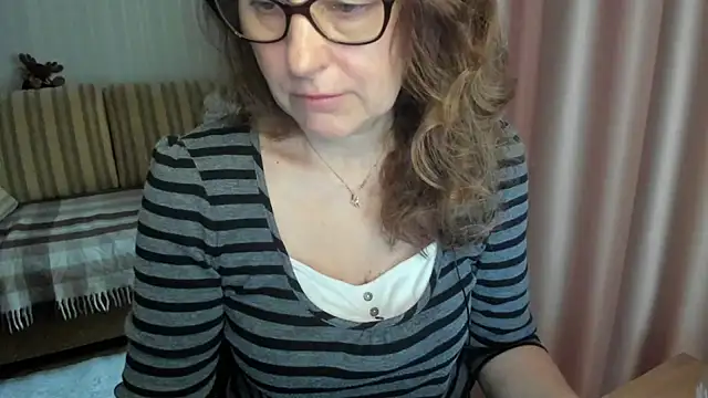 lauraoven online show from March 19, 2026, 7:30 am