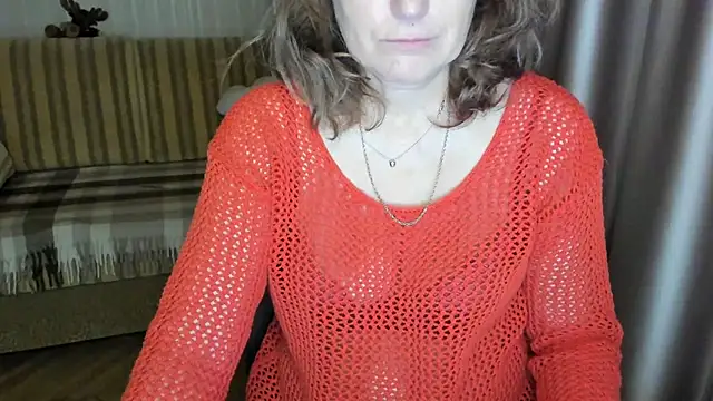 Snapshot of lauraoven chatting on March 3, 2025, 5:52 pm lauraoven online show from March 3, 2025, 5:52 pm