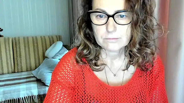 lauraoven online show from October 30, 2025, 8:01 am