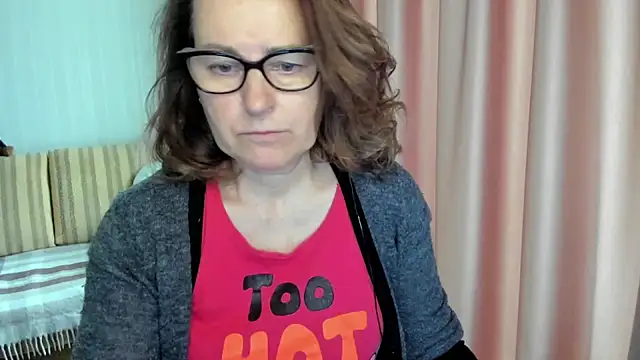 lauraoven online show from May 15, 2026, 8:01 am