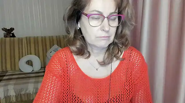 Snapshot of lauraoven chatting on March 19, 2025, 3:29 pm lauraoven online show from March 19, 2025, 3:29 pm