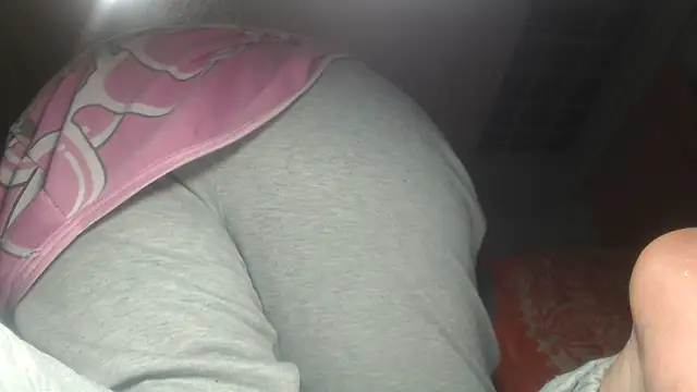 Snapshot of prettyangelsquirt chatting on March 28, 2026, 8:43 pm prettyangelsquirt online show from March 28, 2026, 8:43 pm