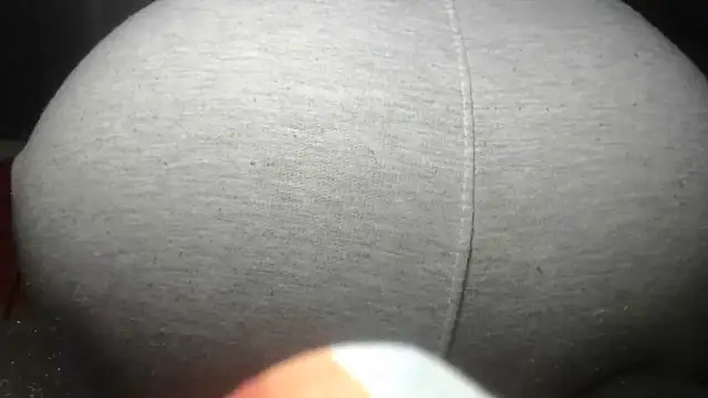 Snapshot of prettyangelsquirt chatting on April 1, 2026, 2:02 am prettyangelsquirt online show from April 1, 2026, 2:02 am