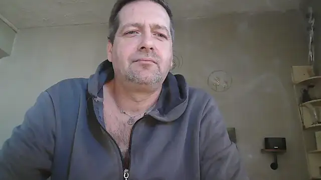 Snapshot of matrikes1 chatting on March 1, 2026, 11:10 am matrikes1 online show from March 1, 2026, 11:10 am