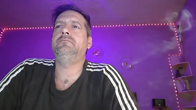 Snapshot of matrikes1 chatting on March 15, 2026, 1:01 am matrikes1 online show from March 15, 2026, 1:01 am