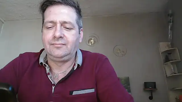 Snapshot of matrikes1 chatting on March 22, 2026, 1:56 pm matrikes1 online show from March 22, 2026, 1:56 pm