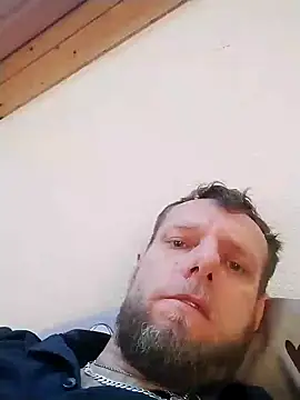 Snapshot of Kw8585kw chatting on December 6, 2024, 2:11 pm Kw8585kw online show from December 6, 2024, 2:11 pm