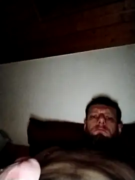 Snapshot of Kw8585kw chatting on February 19, 2025, 12:25 am Kw8585kw online show from February 19, 2025, 12:25 am