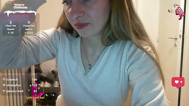 SusanCurt online show from March 11, 2025, 1:01 pm