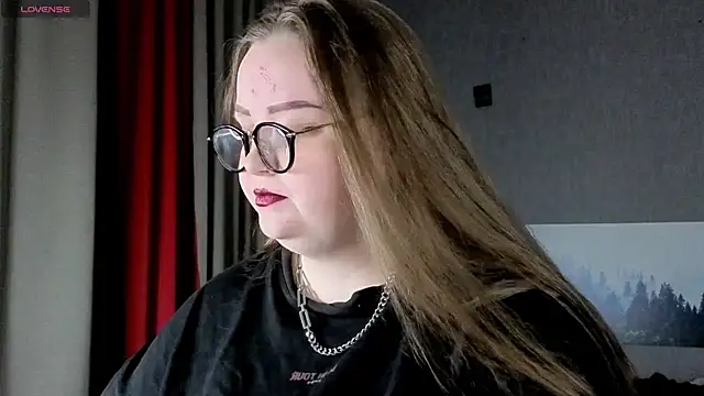 EMMA  CONNOR online show from November 23, 2025, 5:50 am