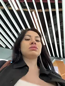 Snapshot of Wet__Bunny chatting on April 30, 2026, 6:20 am Wet Bunny online show from April 30, 2026, 6:20 am