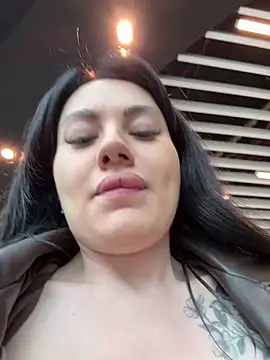 Snapshot of Wet__Bunny chatting on May 16, 2026, 6:45 am Wet Bunny online show from May 16, 2026, 6:45 am