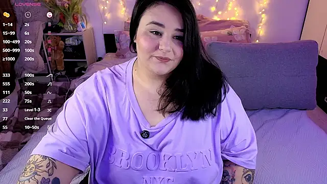 naughtykiss online show from March 5, 2026, 11:29 am