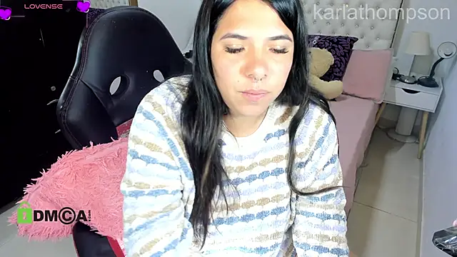 Snapshot of Karlathompson chatting on January 7, 2025, 12:34 am Karlathompson online show from January 7, 2025, 12:34 am