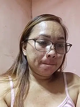 Snapshot of asianwet4u chatting on May 6, 2026, 7:01 am asianwet4u online show from May 6, 2026, 7:01 am