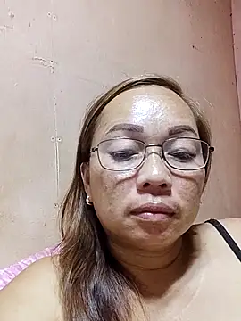 Snapshot of asianwet4u chatting on September 19, 2025, 5:28 pm asianwet4u online show from September 19, 2025, 5:28 pm